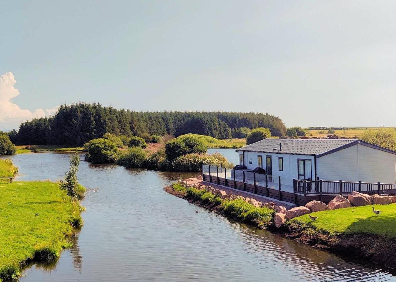 Luxury Lakeside Lodge With Htub Beautiful Views Annan Exteriér fotografie