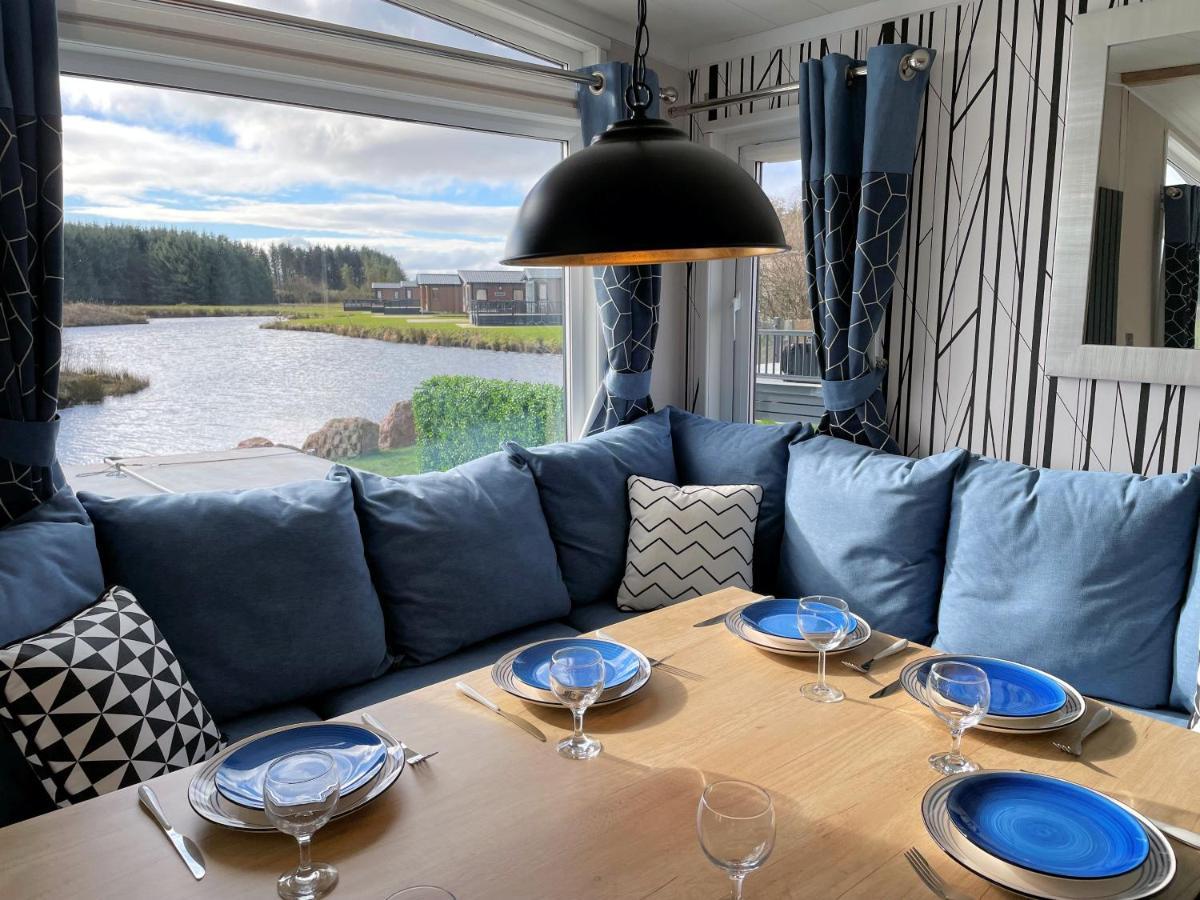 Luxury Lakeside Lodge With Htub Beautiful Views Annan Exteriér fotografie