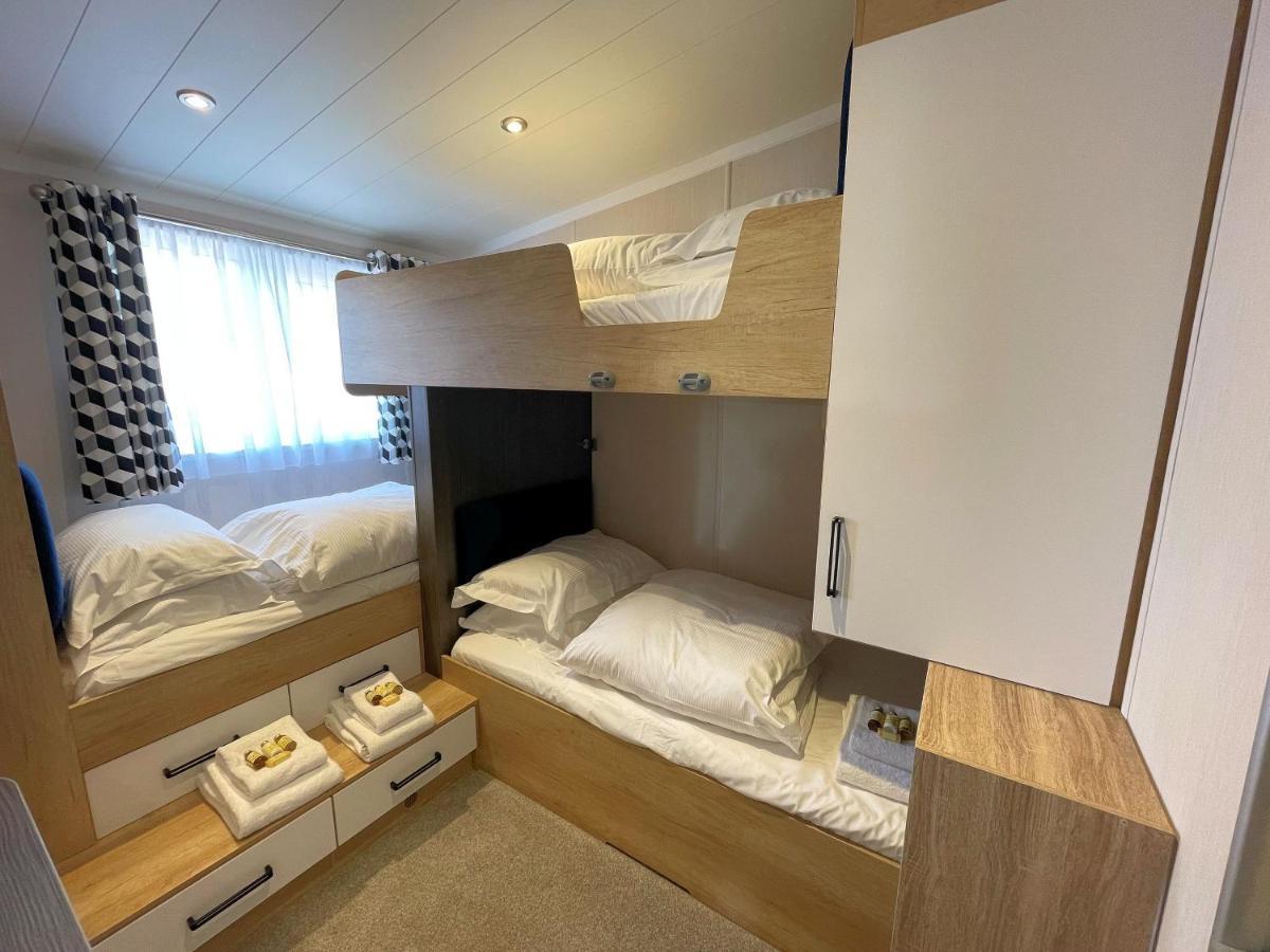 Luxury Lakeside Lodge With Htub Beautiful Views Annan Exteriér fotografie