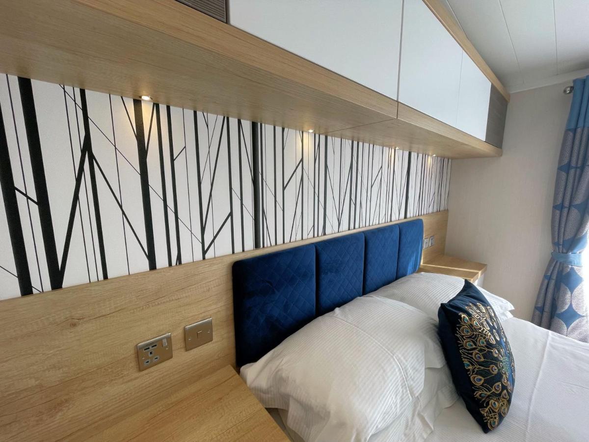 Luxury Lakeside Lodge With Htub Beautiful Views Annan Exteriér fotografie